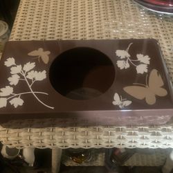 Mid Century Lucite Tissue Holder