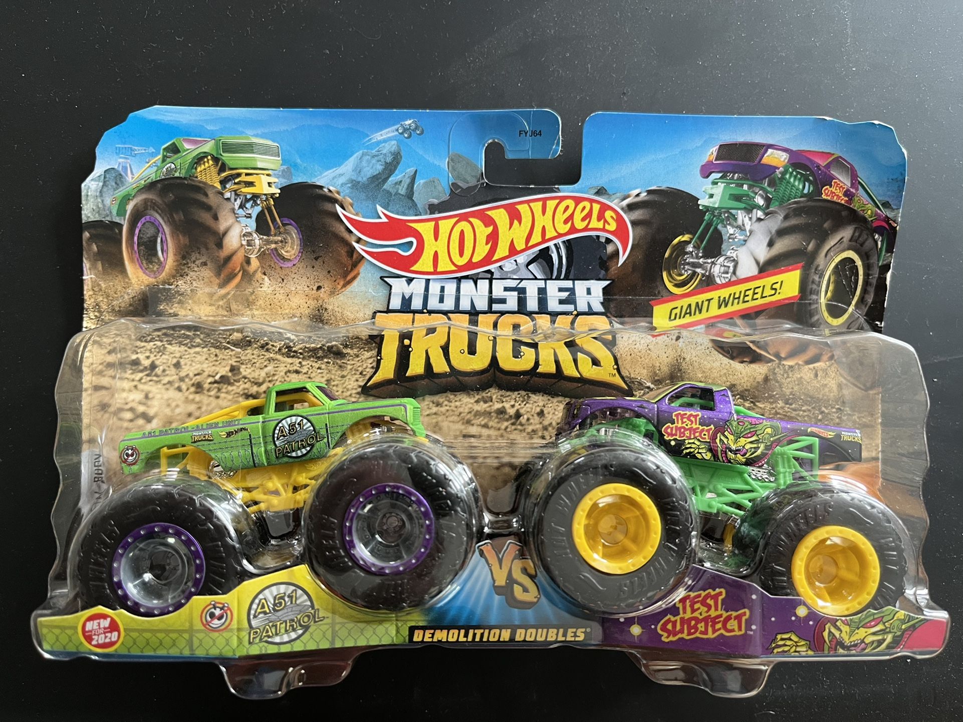 Hot Wheels 2020 Demolition Doubles Monster Trucks - A51 Patrol vs Test Subject