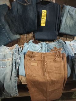 ARIAT,CINCH CLOTHES
