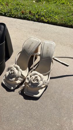 Aldo cream flower heels
