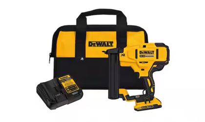 Dewalt 20V MAX XR Lithium-Ion Cordless 18-Gauge Narrow Crown Stapler Kit