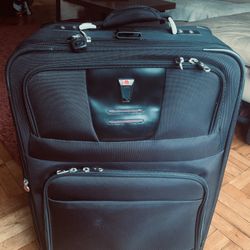 Delsey Checked 25” 2-wheel Expandable Suitcase Luggage P/up Brooklyn NY 11229