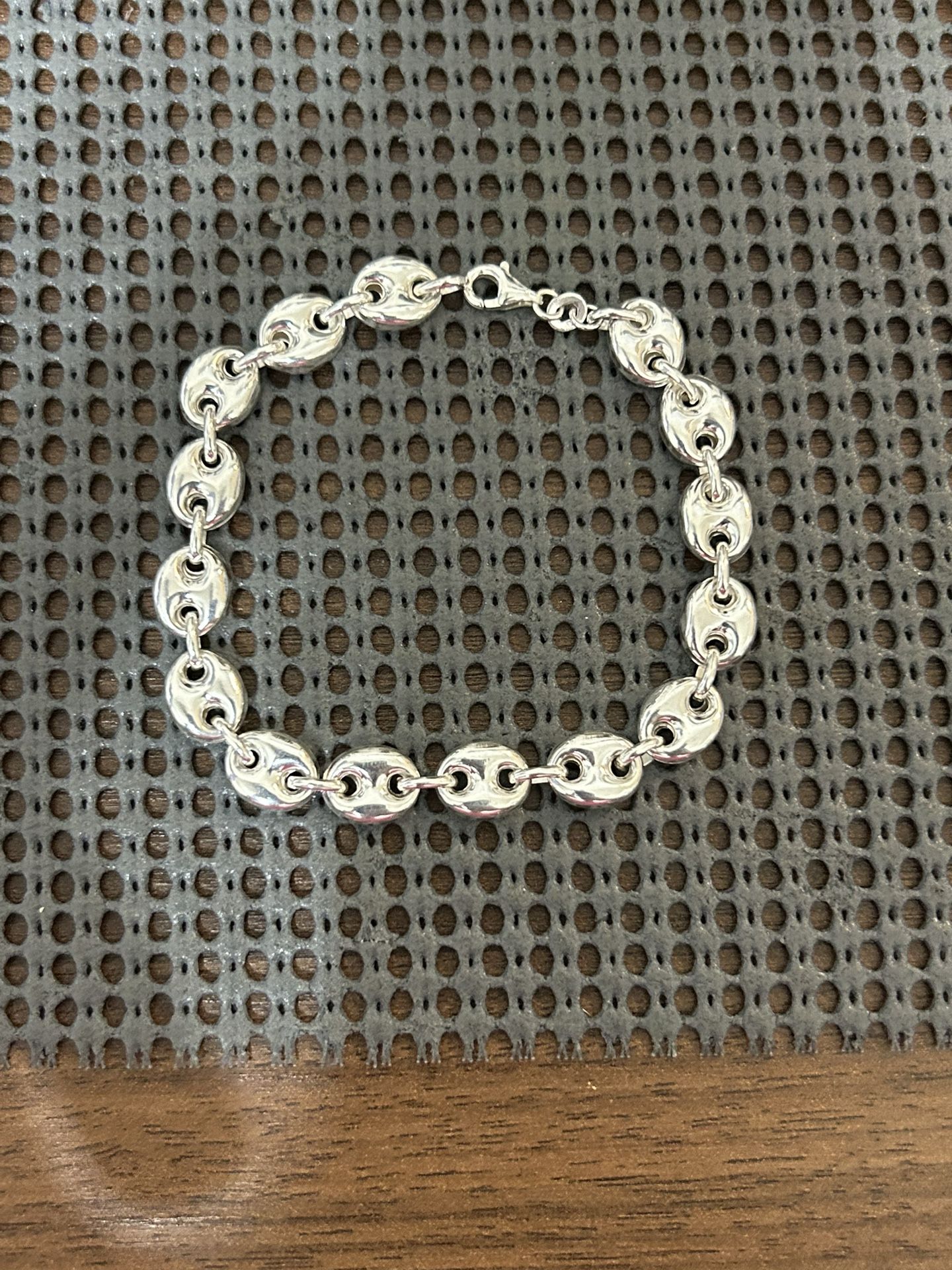 .925 Sterling Silver 8” Puffed Gucci Bracelet 