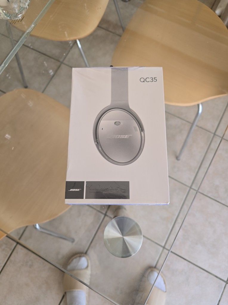 Bose QC35  HEADPHONES