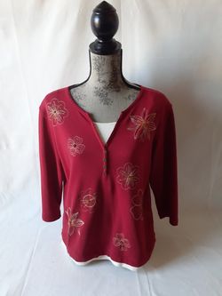 Alfred Dunner women's floral embroidered top size S