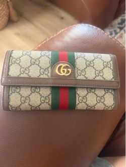Authentic Gucci wallet