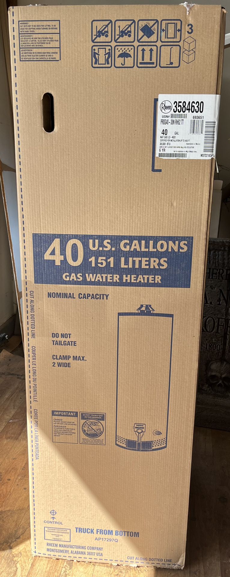 40 Gallon Natural Gas Water Heater w/6yr Warranty 