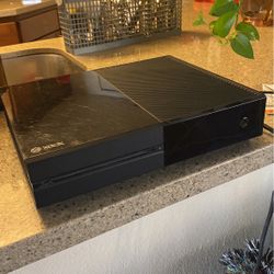 XboxOne w/ Wireless Controller 