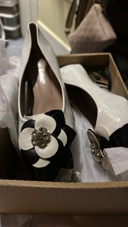 Women's shoes