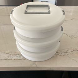 Set Of Three Pie Carriers Tupperware Style $30