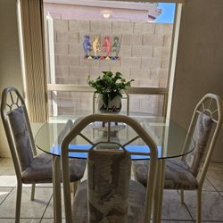 Glass Top Kitchen Table With 4 Chairs!