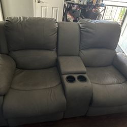Gray Leather Recliners Total 3 