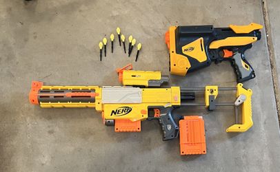 Nerf Guns-1 N Strike + 1 Dart tag