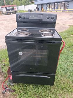 Electric Stove by AMANA / all black
