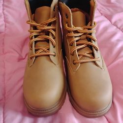 Youth Size 2 Boots Never Worn 