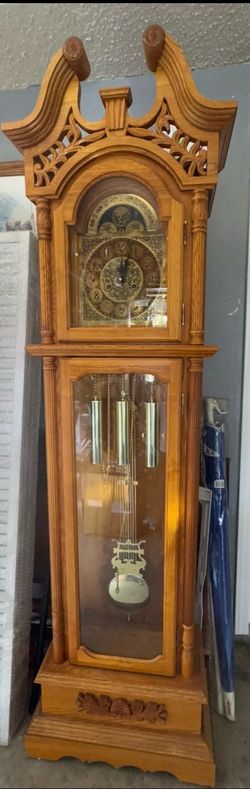 Reloj de piso grandfather clock