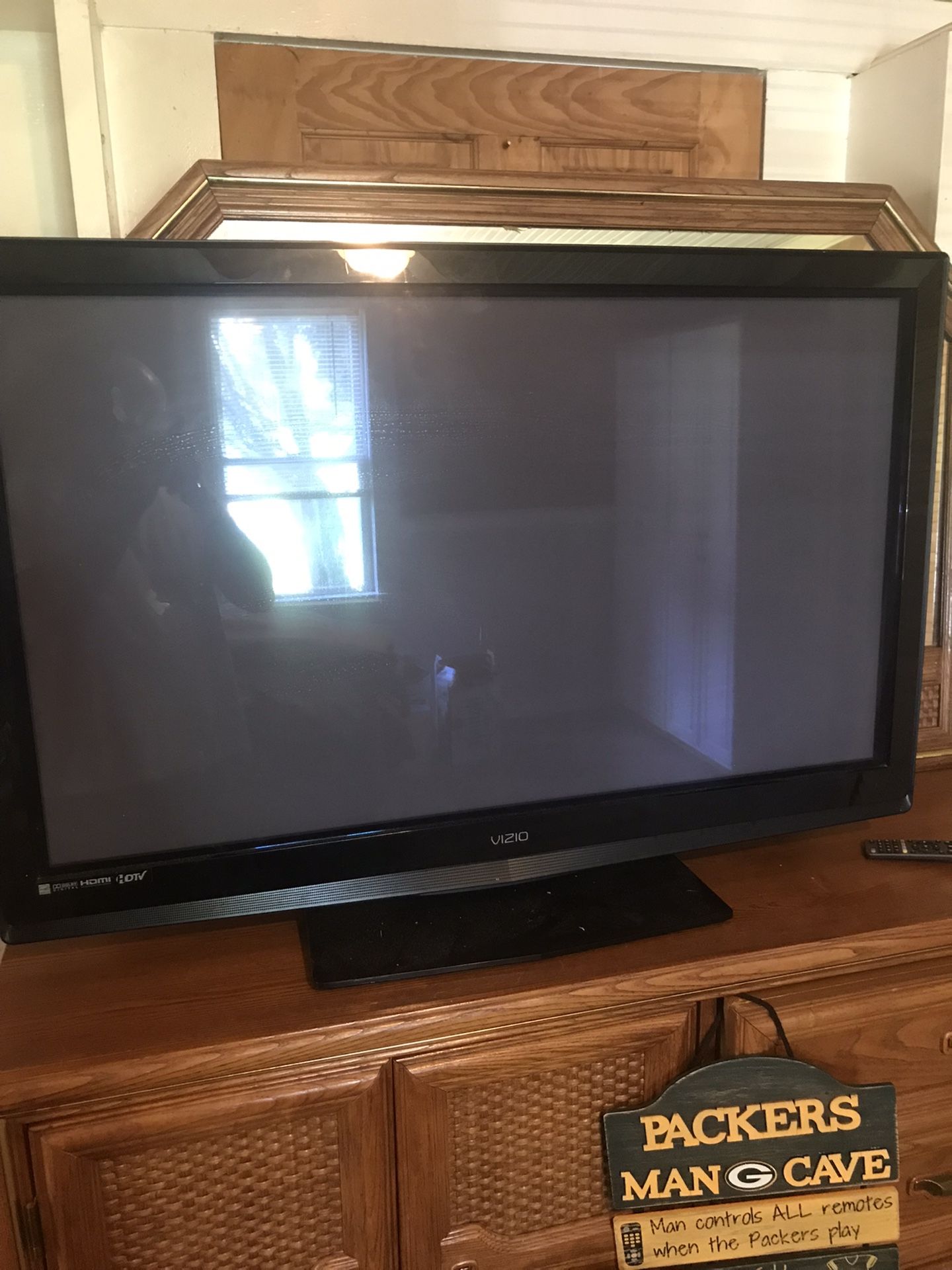 46 Inch Vizio TV