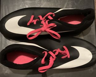 Girls Nike soccer cleats