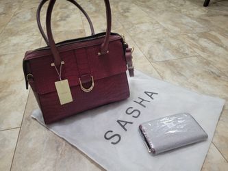 New Purse Never Used Before Very Nice And Elegant, Beautiful Wine Color Medium Size