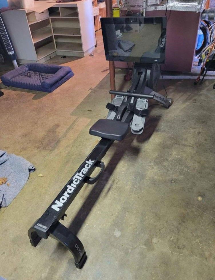Nordic RW900 Rower 