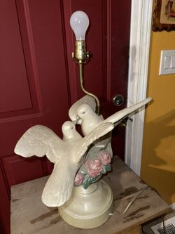 Rare Vintage Love Bird Lamp