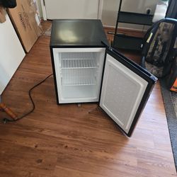 Freezer Made By Whynter  Obo