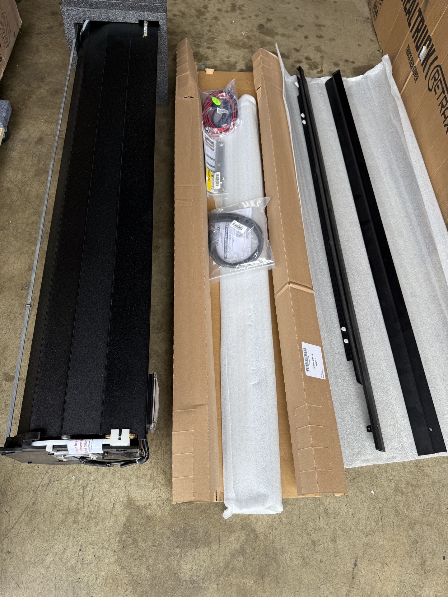 Retrax 90378 PowertraxPRO MX Retractable Tonneau Cover Fits 21 to 25 F-150 5.5' Bed