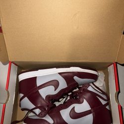 Nike Dunk High Beetroot ** UNDER RETAIL**