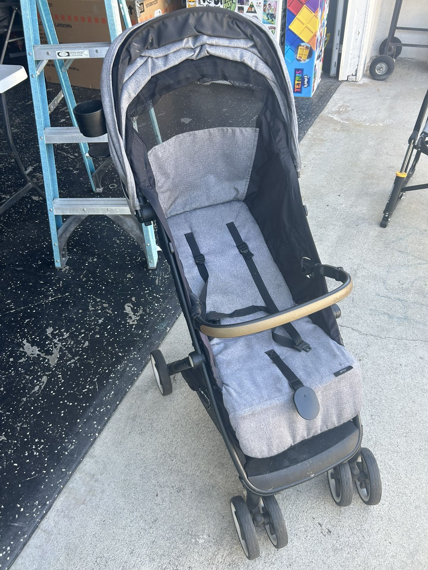 Otto Collapsible Stroller