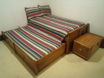 Bedroom Set - Young and Hinkle - Windjammer - Oak - 8 Pieces - (Young & Hinkle) - Made In USA