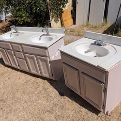 Bathroom  Vanity Cabinets & Sinks