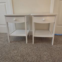 of 2 White Nightstands / End Tables – Matching Pair