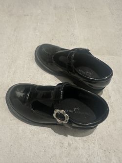 Kids Shoes Size 11