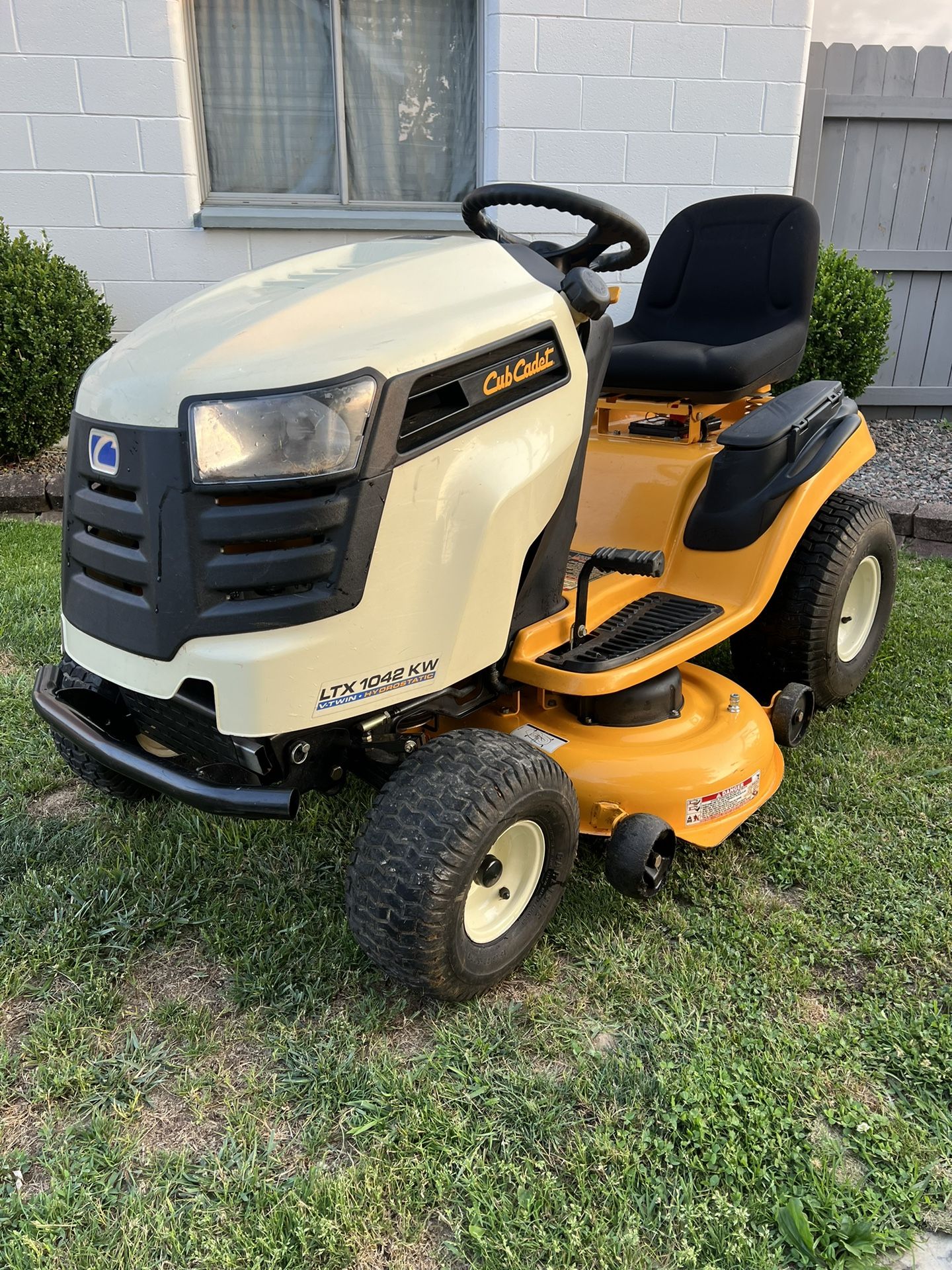 Cub Cadet LTX1042KW 42 Riding Mower W Kawasaki Engine for Sale in
