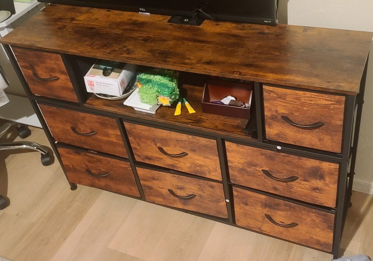 Bedroom Furniture Set