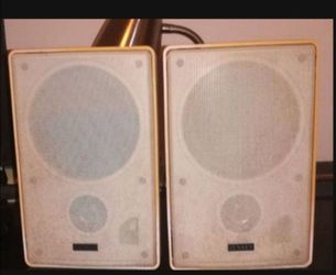 Jensen indoor / outdoor speakers