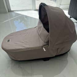 Cybex Priam Lux Carry Cot - Baby Carrier