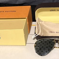Louis Vuitton Z1044W Aviator Sunglasses Gold Metal Monogram Gray Lens Men