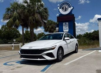 2024 Hyundai Elantra Hybrid