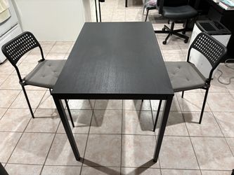 Dining Table + 2 Chairs