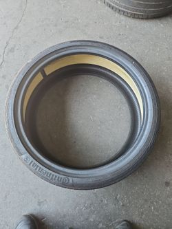 245/35/21 Continental tire 245 35 21