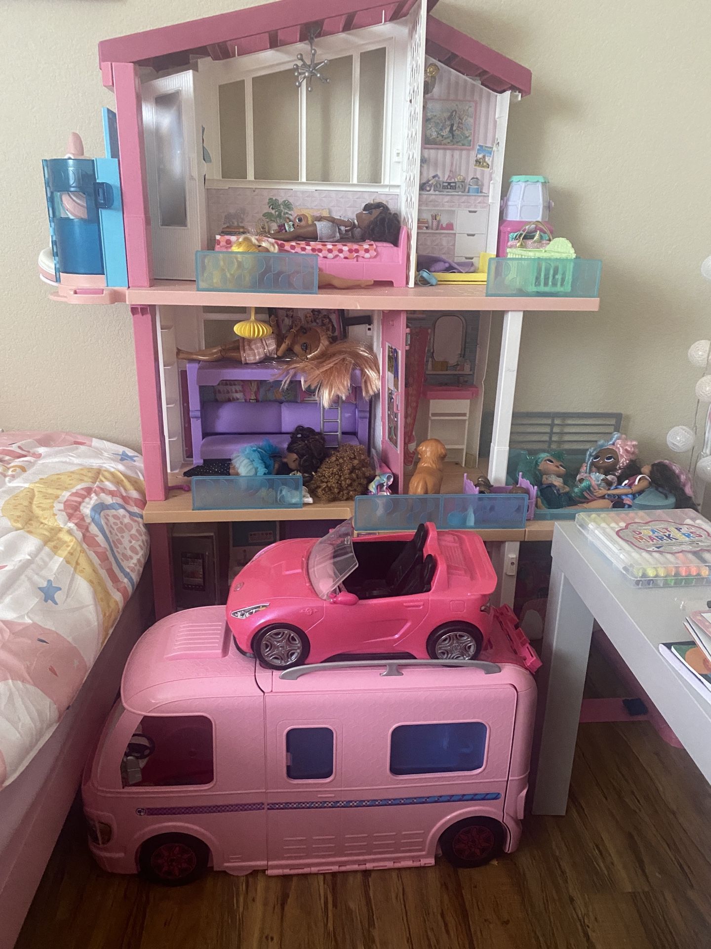 Barbie Dream House; Motor Home & Barbie Car Bundle!