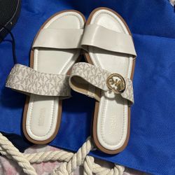 Micheal Kors Sandals 