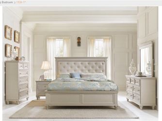 BEAUTIFUL 5 PCS QUEEN SIZE BEDROOM SET NEW