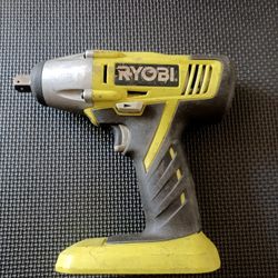 RYOBI IMPACT WRENCH 