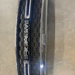 Like New Ram Grille 