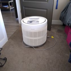 Honeywell HEPA Air Purifier