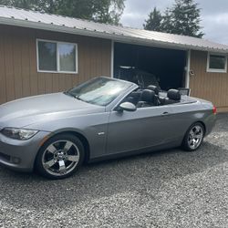 2009 BMW 328i hardtop convertible