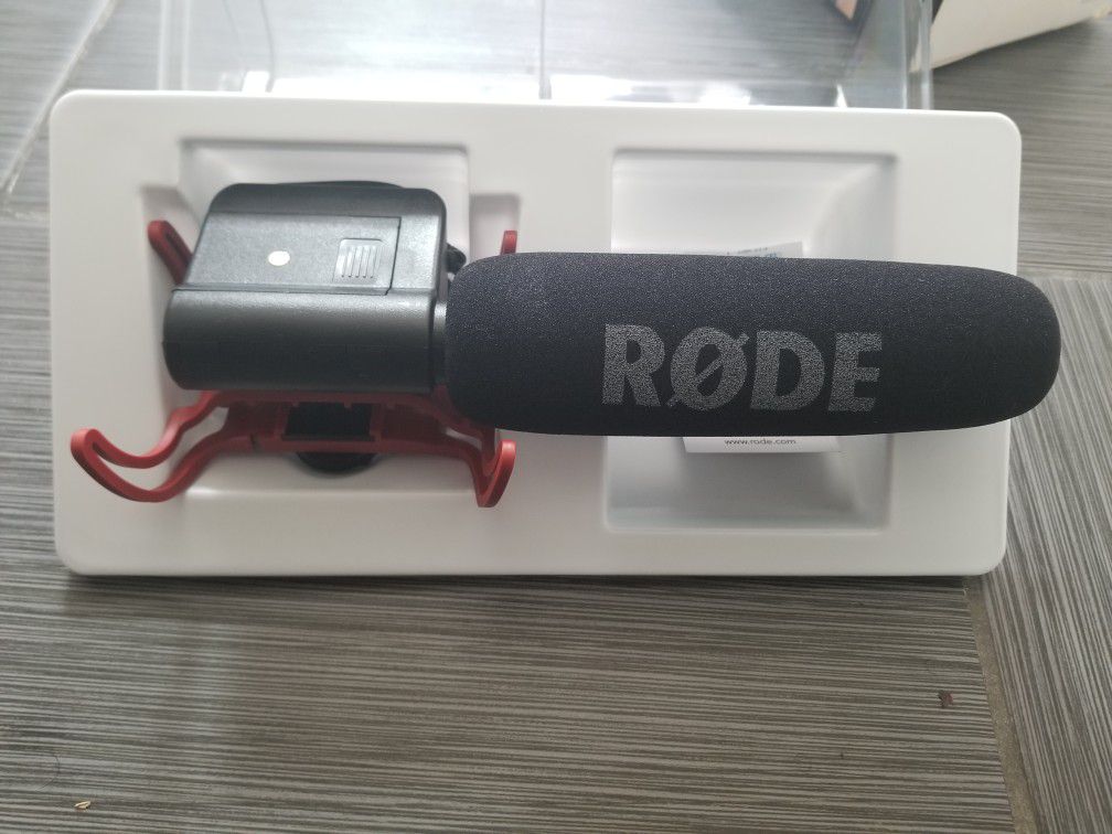 Rode Camera-Mount Shotgun Microphone
