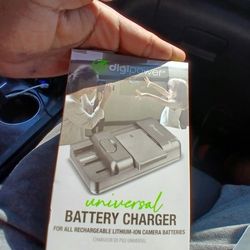 Professional Camera Battery Charger 